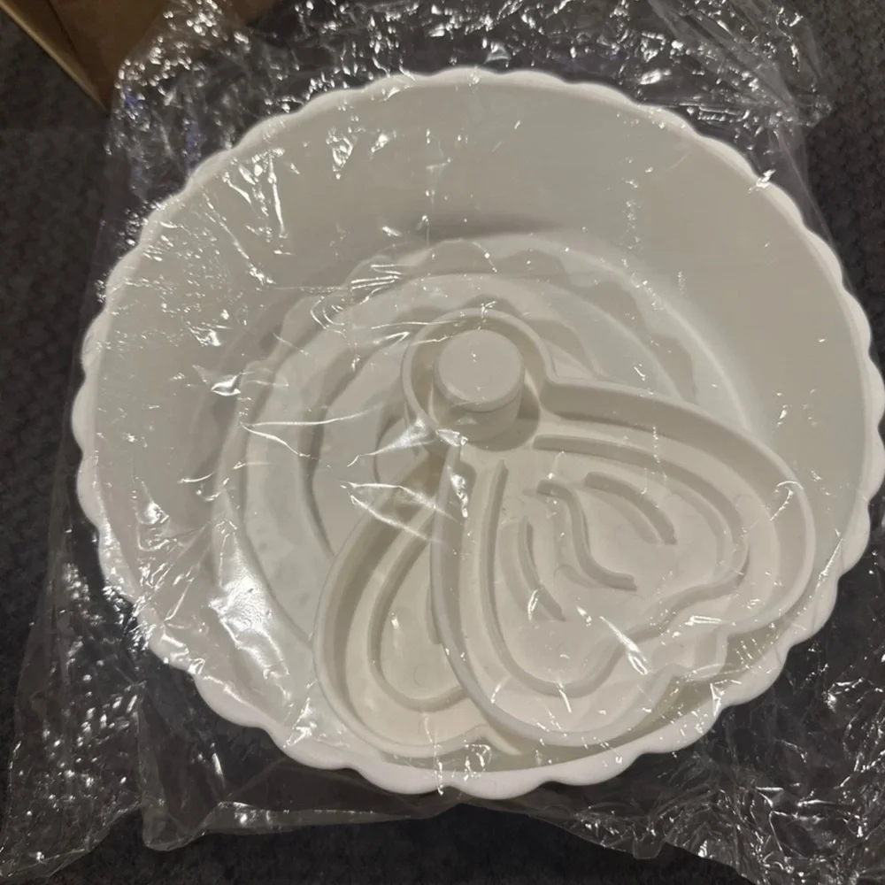 Dog Bowl - Slow Feeder/Puzzle